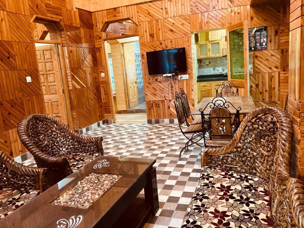 Woods Villa- A Luxury Mountains View Cottages Manali  Luaran gambar